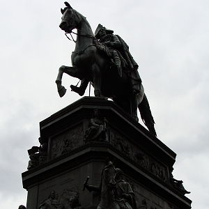 Statue équestre de Frédéric II, avenue Unter den Linden