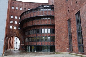 E-Werk Berlin Mitte, Abspannwerk und Umspannwerk Buchhändlerhof