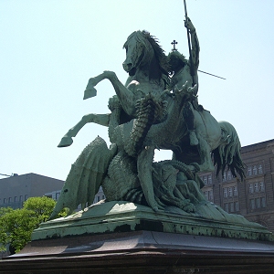 St. Georg im Kampf mit dem Drachen, statue de Saint Georges terrassant le Dragon