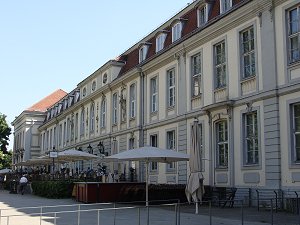 Palais des Princesses, Prinzessinnenpalais