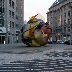 Houseball, Claes Oldenburg et Coosje van Bruggen
