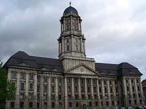 Nouvel Hôtel de ville, Stadthaus